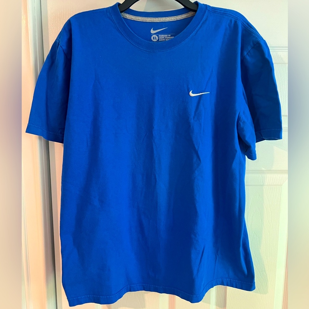 Nike Men's Vibrant Blue Short Sleeve Tee